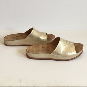 Blended silver and gold foil Kork-Ease sandals